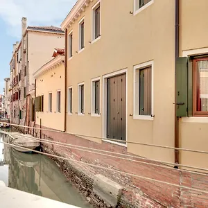 https://priuli-canal-view.hotelinveneto.com