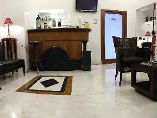 Hotel Continentale Rome 2*,