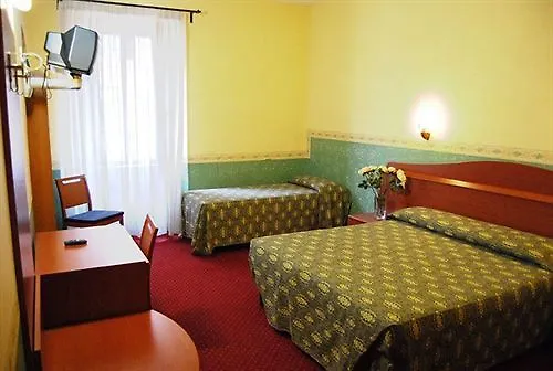 **  Hotel Continentale Rome Italie