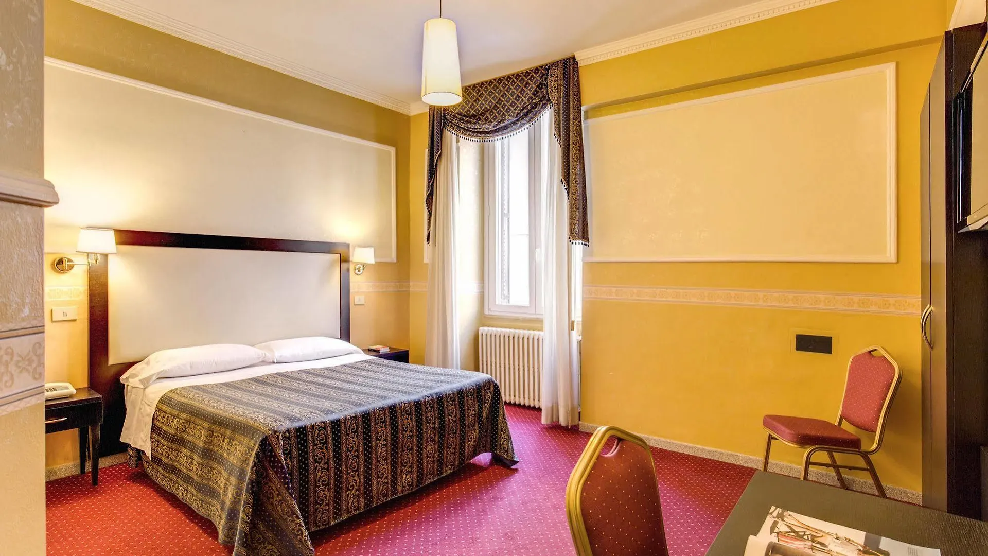 Hotel Continentale Rome 2*,  Italie
